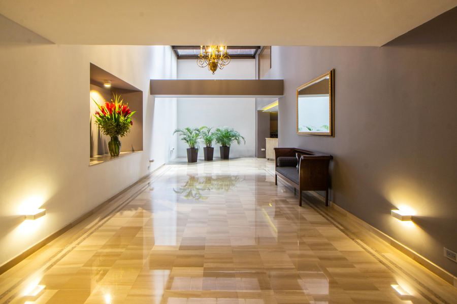 Une présence continue, pas ponctuelle.